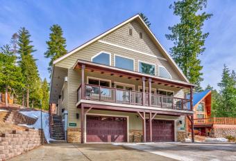 Devonshire - Aragon has Balcony rooms