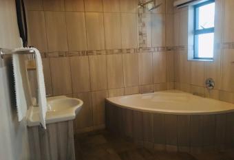 Classy Guest House has rooms with a private hot tub