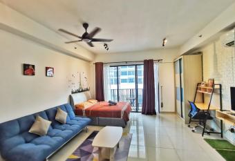 I-City Shah Alam @ Sky Pool Homestay has Balcony rooms