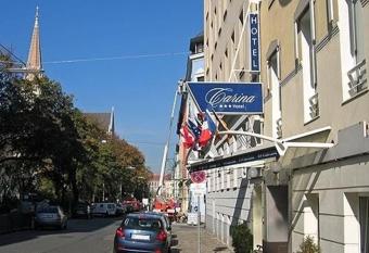 Hotel Carina allows 18 year olds to book a room