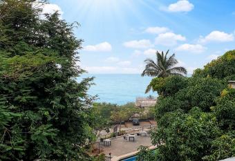 EKO STAY- Tropical Villas has Balcony rooms