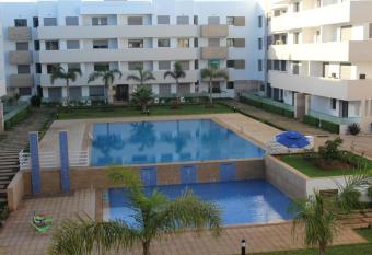 Excellent Appartement    Mohammedia allows 18 year olds to book a room