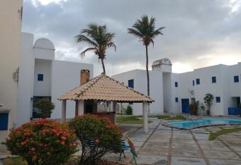 Porto Canoa pr  ximo a praia Canoa Quebrada Apto 111 Creta Aracati CE allows 18 year olds to book a room