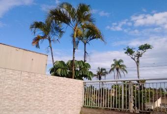 Sobrado com Varanda e vista tropical na Enseada has Balcony rooms