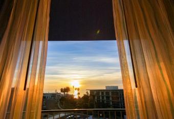 Inn By The Sea, La Jolla has Balcony rooms