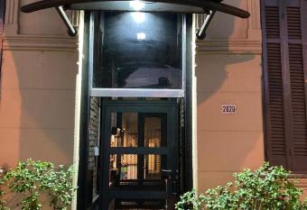 HOTEL COMERCIO PLAYA allows 18 year olds to book a room