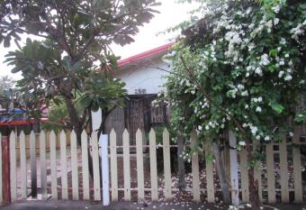 Retreat Holiday Homes, Twin Chalets at Sparsh Resorts and Chalets, Karjat allows 18 year olds to book a room