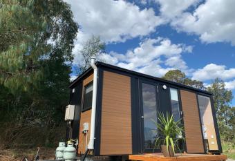 Little Enniskillen has Balcony rooms