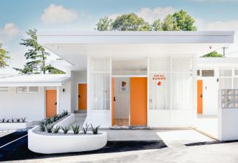 THE BERRY VIEW has Balcony rooms