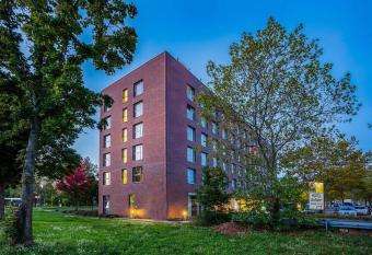 PLAZA Premium Karlsruhe allows 18 year olds to book a room