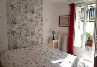 Appartement r  nov   et cosy au calme allows 18 year olds to book a room