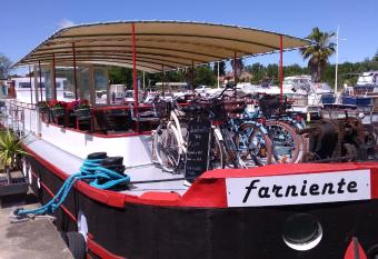 PENICHE FARNIENTE insolite et atypique allows 18 year olds to book a room