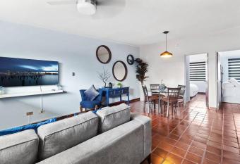 +MS +Suite Confortable Ubicaci  n + Zaragoza C31 allows 18 year olds to book a room