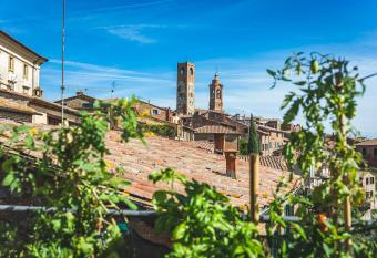 Casa Grinta B&B allows 18 year olds to book a room