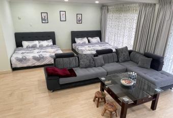 EquatorialHillResort SunsetView 10Min Popular FARM has Balcony rooms