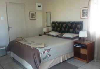 Sunset View Guest House has Balcony rooms