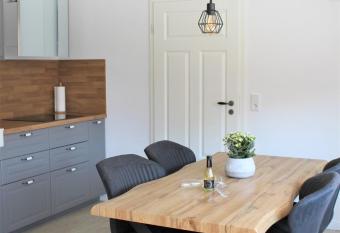 Tant Berta  s Huus has Balcony rooms