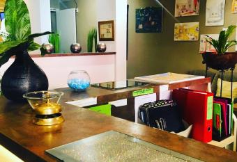 Hotel Villa La Tour allows 18 year olds to book a room