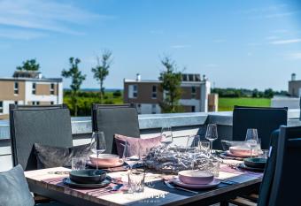 OstseePerle allows 18 year olds to book a room