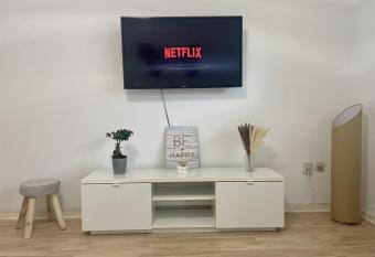 Monteurwohnung im Vorderen Westen has Balcony rooms