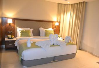 Ramee Palace Hotel has Smoking rooms