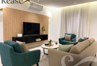 Kease Yasmin E-5 Royal touch GX67 has rooms with a private hot tub