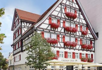 Gasthof Linde allows 18 year olds to book a room