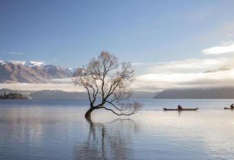 Alpine Retreat - 3 Bedroom allows 18 year olds to book a room