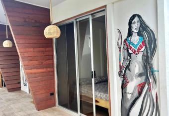 Hotel Puerto Viejo - Estd 1939 allows 18 year olds to book a room