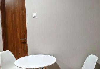 Alvans Room has Balcony rooms