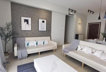 Vest Home@Midhill Genting Highlands(Free WiFi) has Balcony rooms