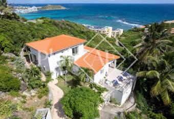 6 bed-rooms Villa at Dawn Beach Estate allows 18 year olds to book a room