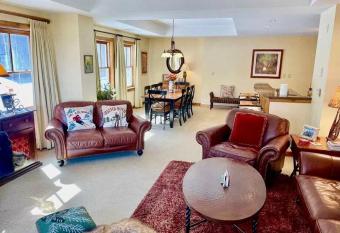 The Ruby of Mt. Crested Butte has Balcony rooms