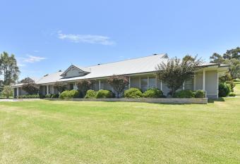 Peppertree Manor at The Vintage has Balcony rooms