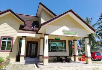 D Ombak Homestay Pantai Baru has Balcony rooms