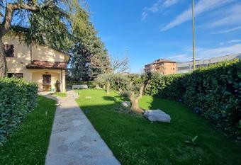 B&B Villa Eden allows 18 year olds to book a room