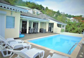 Villa royale at Anse Marcel allows 18 year olds to book a room