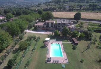 La Sorgente Del Subasio has Balcony rooms