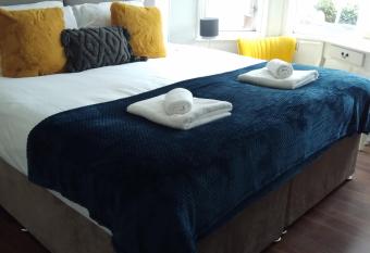 Plymouth-Vacation allows 18 year olds to book a room