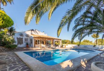 Villa Calle Pino Javea has Balcony rooms