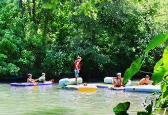 Son's Rio Cibolo Birdhouse Cabin #23 Waterfront Cabins With Lots of Amenities! has Balcony rooms