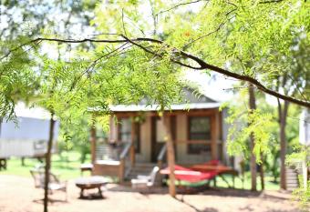 Son's Geronimo #5 Kayak, Paddle board, Swim, Fish, Pool, Hot Tub! has Balcony rooms