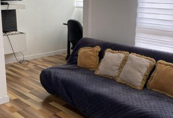 Apartamento en Ch  a allows 18 year olds to book a room