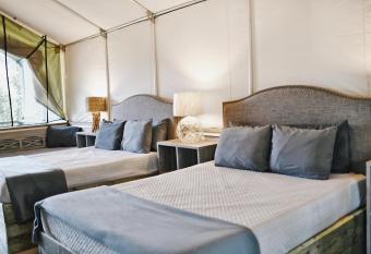 Son's Geronimo #20 Private swimming hole on Geronimo Creek! has Balcony rooms