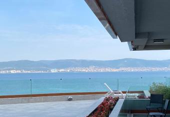 PARADISO 107 Private Cozy Studio NESSEBAR has Balcony rooms