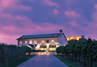 Progress Country & Wine House has Balcony rooms