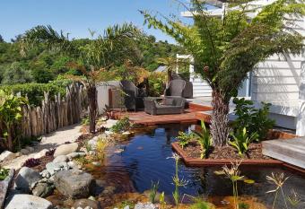 The Bay Lodge allows 18 year olds to book a room