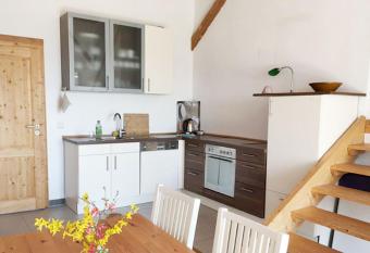 Hof Sinnenberg has Balcony rooms