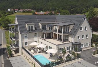 Landhaus Bad Gleichenberg has Balcony rooms