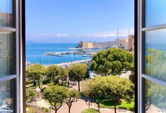 La Finestra sul Mare allows 18 year olds to book a room